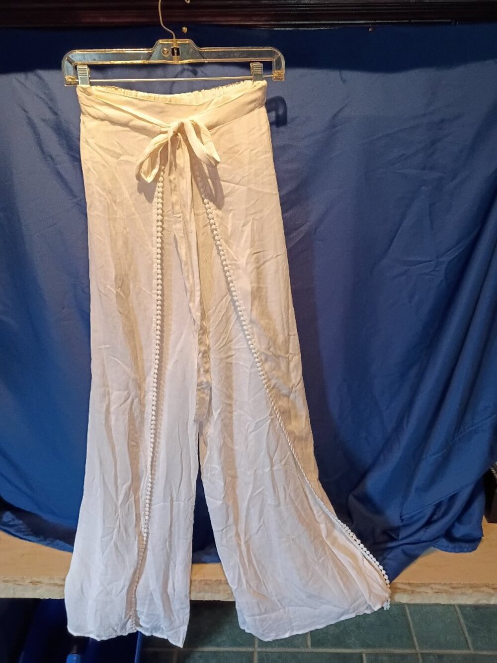 NWT White Cotton Cover-up by Echo